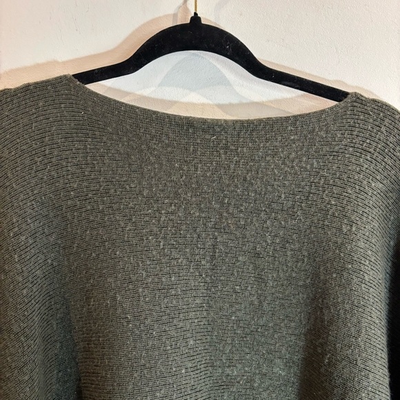 LULULEMON Sz O/S Forward Flaw Cape Olive Green  Wrap Flowy Soft Poncho - Picture 5 of 8